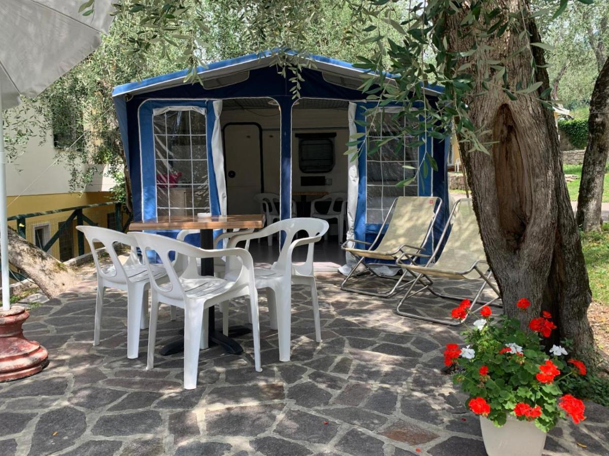 Camping Le Maior Бренцоне сул Гарда Екстериор снимка