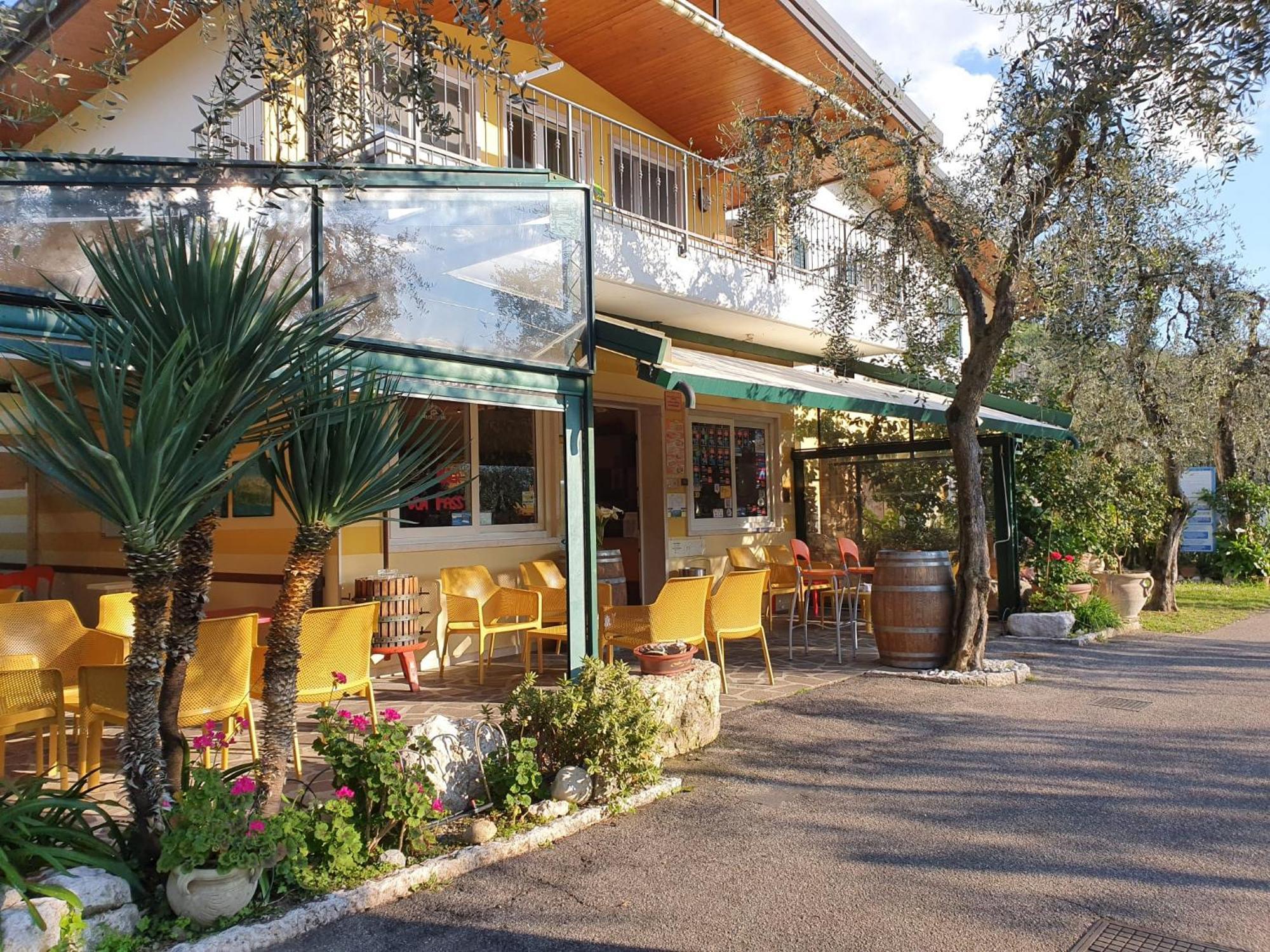 Camping Le Maior Бренцоне сул Гарда Екстериор снимка