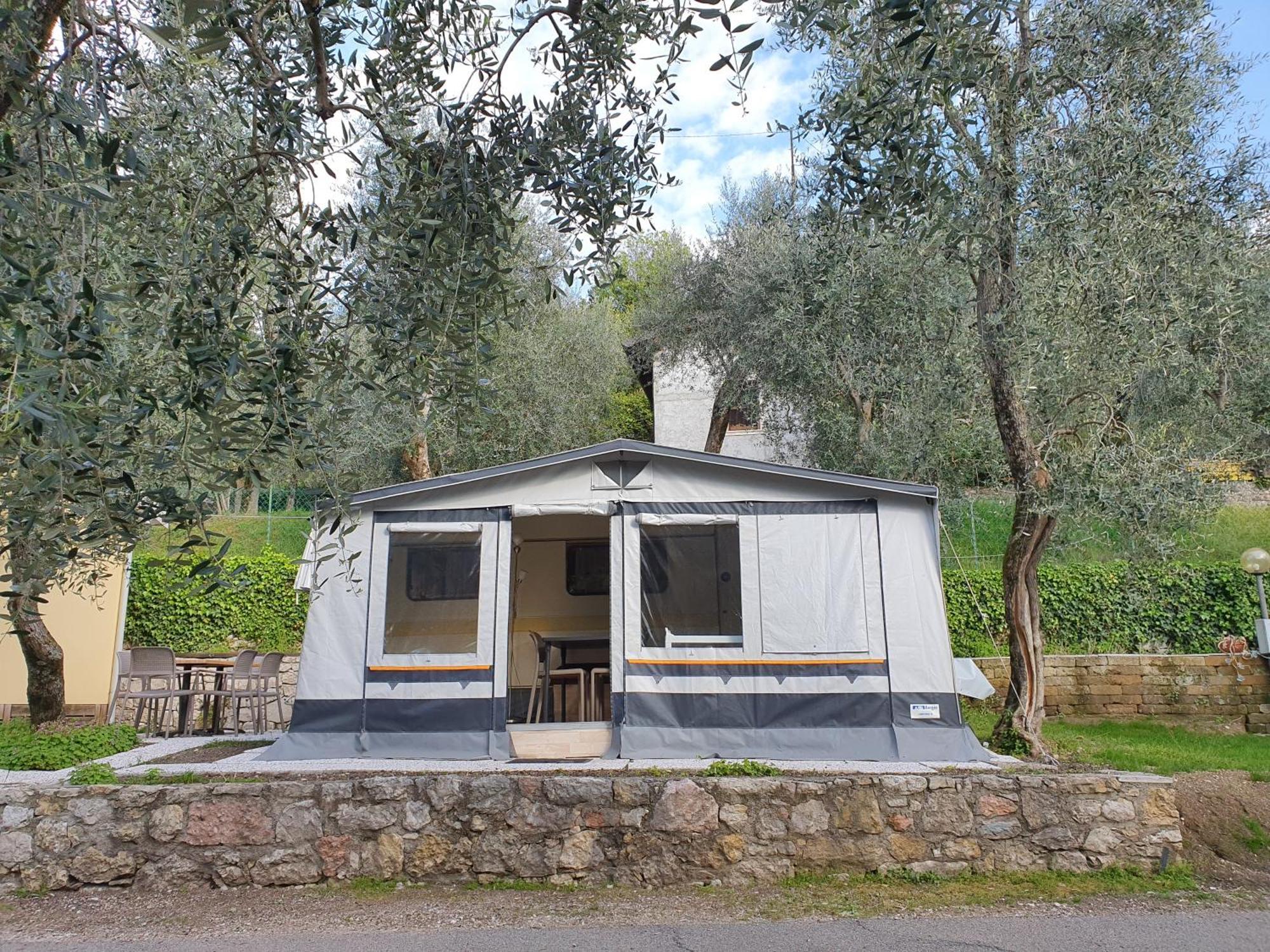 Camping Le Maior Бренцоне сул Гарда Екстериор снимка