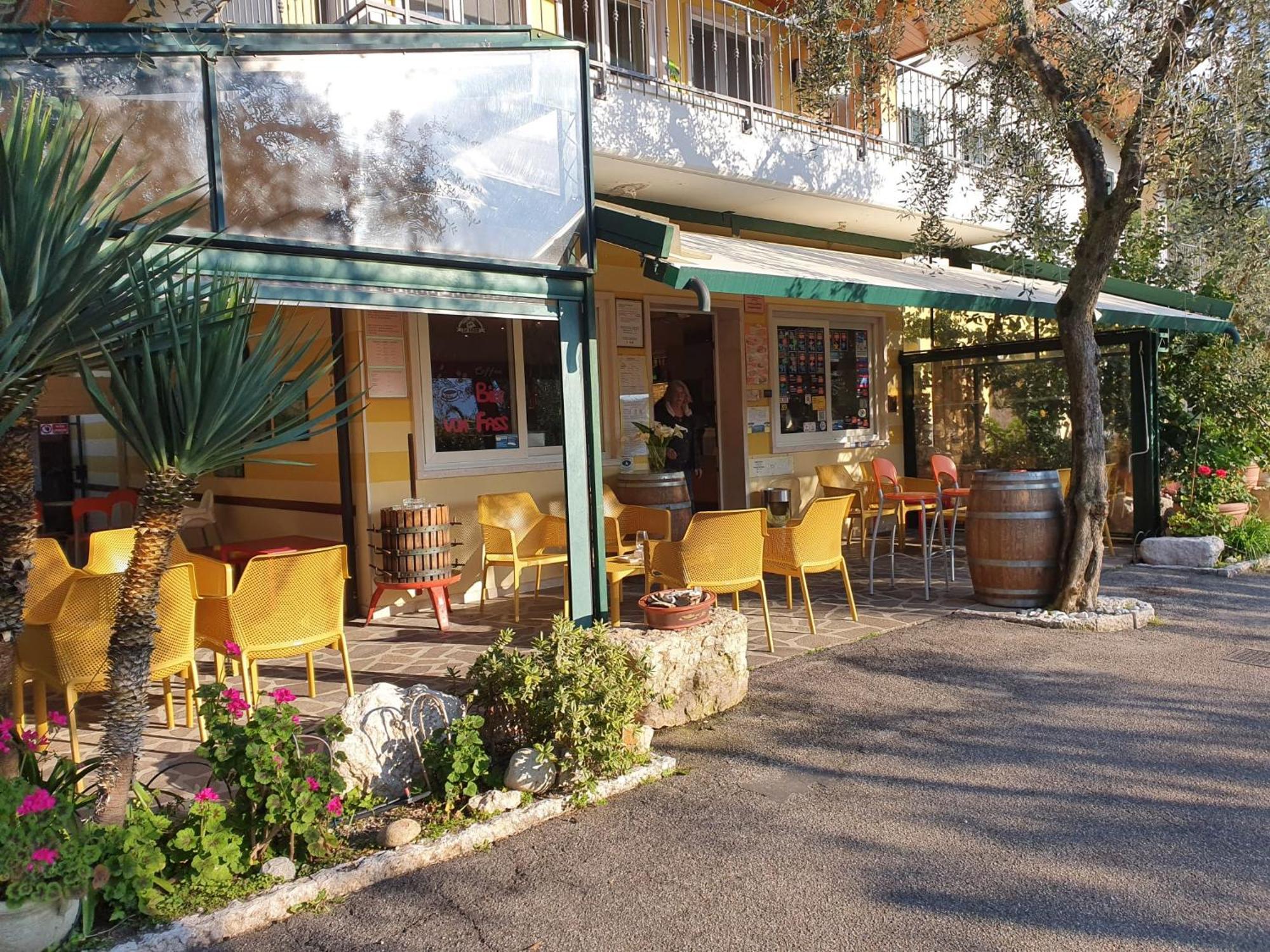 Camping Le Maior Бренцоне сул Гарда Екстериор снимка