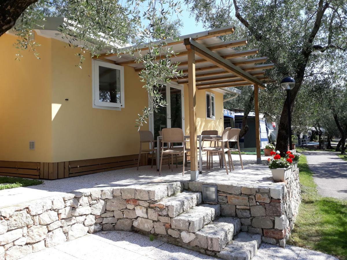 Camping Le Maior Бренцоне сул Гарда Екстериор снимка